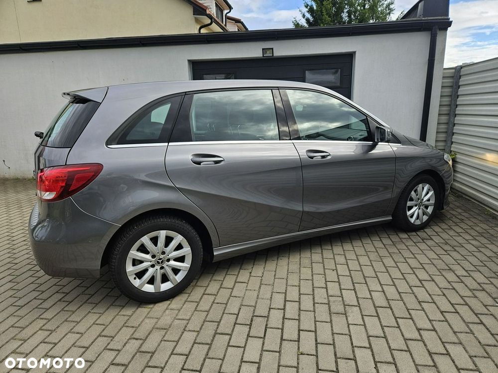 Mercedes-Benz Klasa B 180 7G-DCT Style - 4