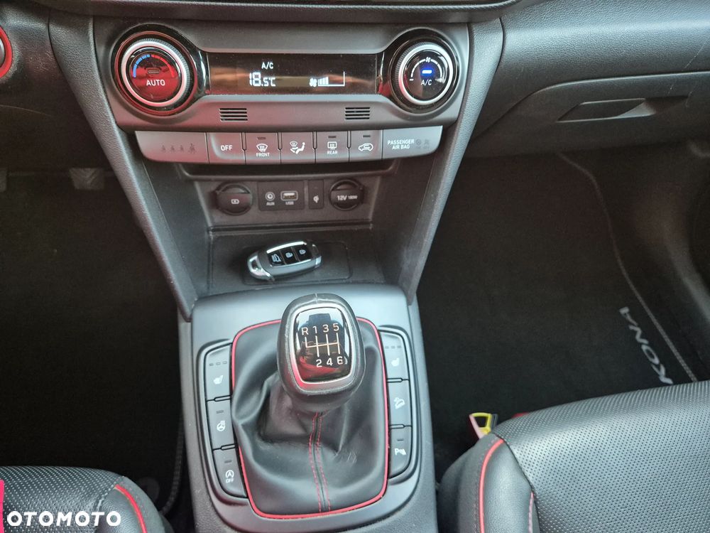 Hyundai Kona 1.0 T-GDI YES!+ - 17