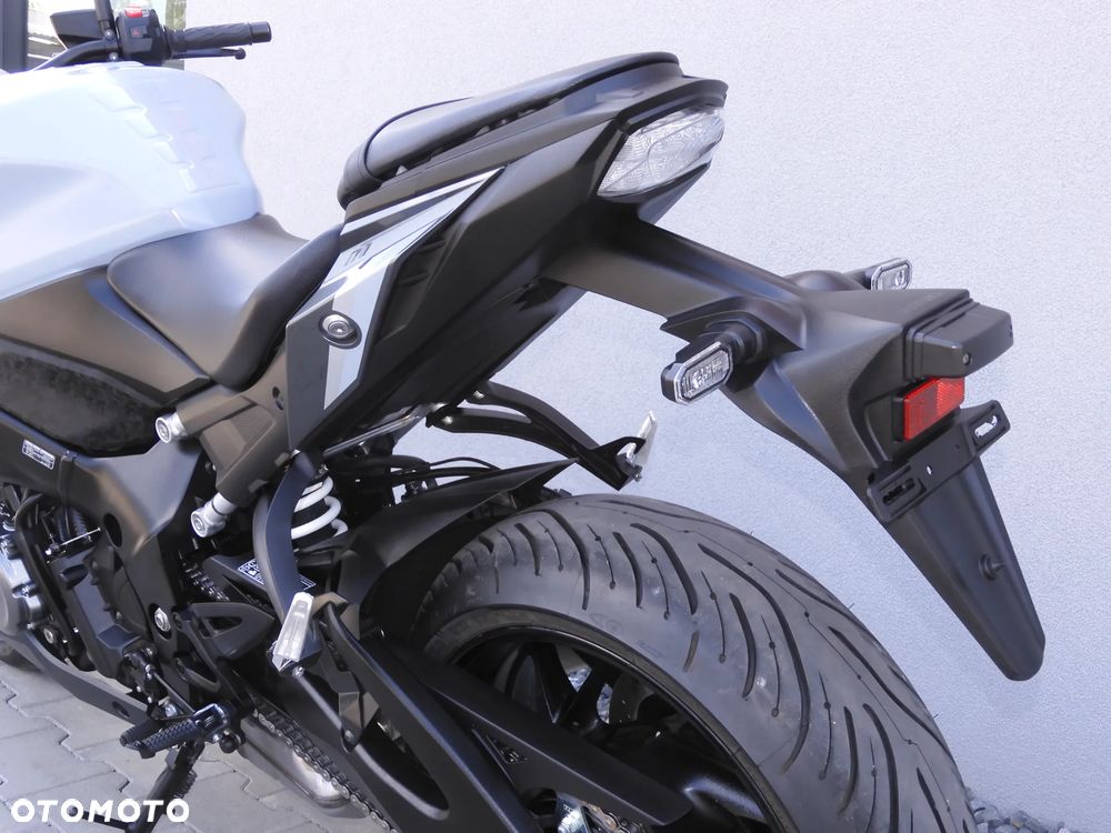 Suzuki GSX 1000 - 35