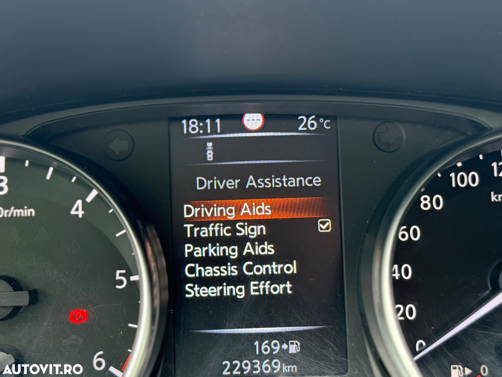 Nissan Qashqai 1.5 DCI Start/Stop Tekna - 28