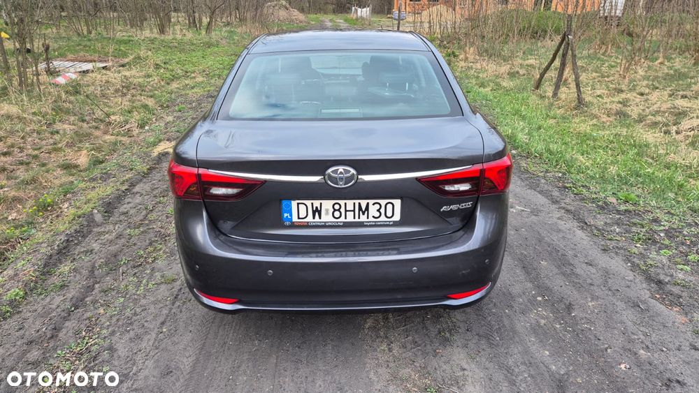 Toyota Avensis 2.0 Premium MS - 6