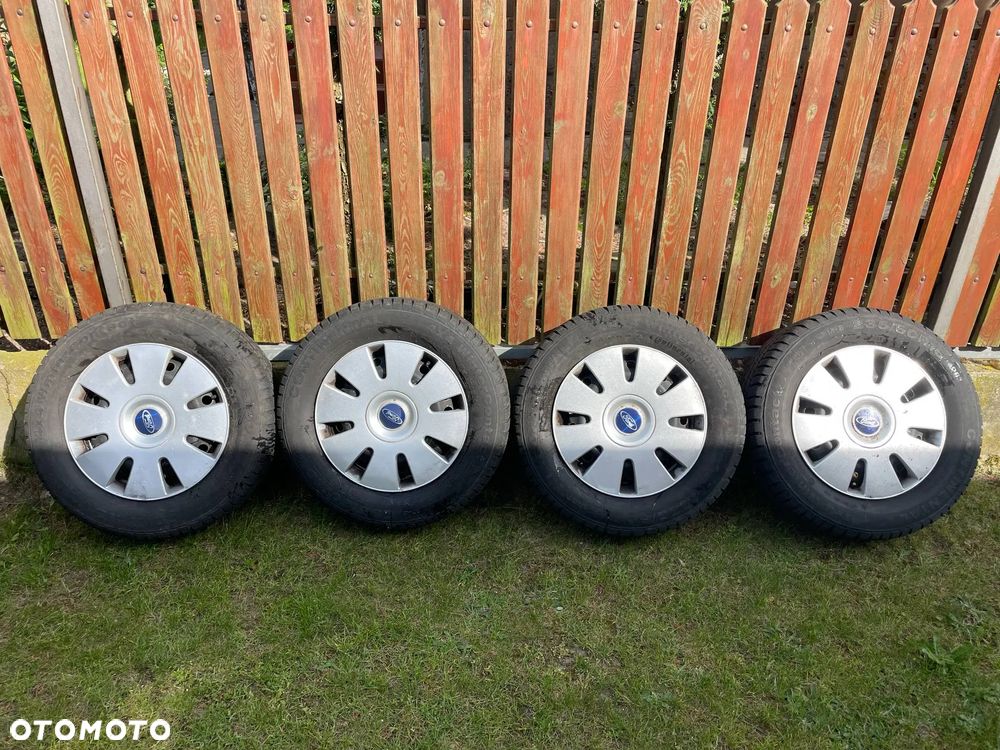 Koła zimowe z kołpakami FORD KUGA 235/60 R16 5x108 - 1