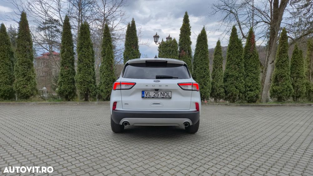 Ford Kuga 2.0 EcoBlue A8 AWD Titanium - 3