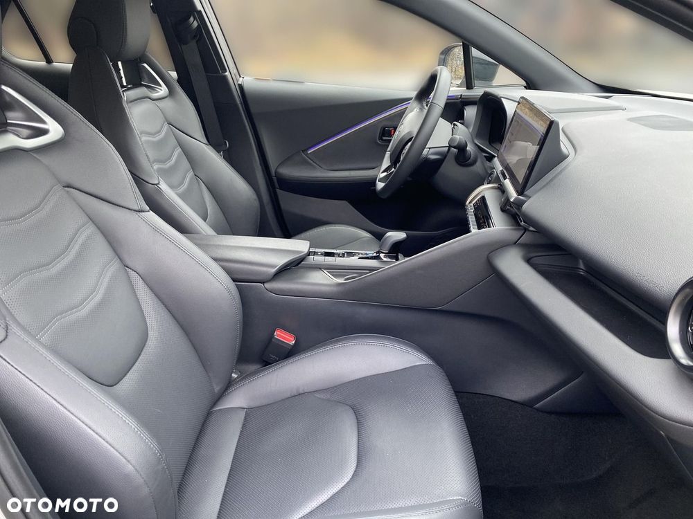 Toyota C-HR - 12