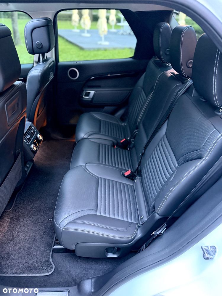 Land Rover Discovery 2.0 P300 S - 28