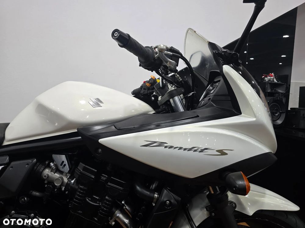 Suzuki Bandit - 29