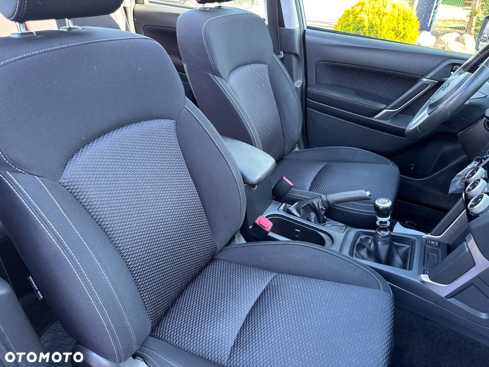 Subaru Forester 2.0D Edition - 30