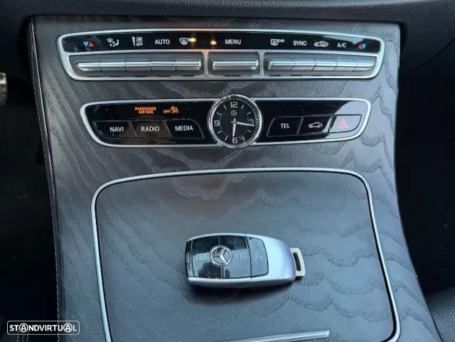 Mercedes-Benz E 220 d AMG Line - 50