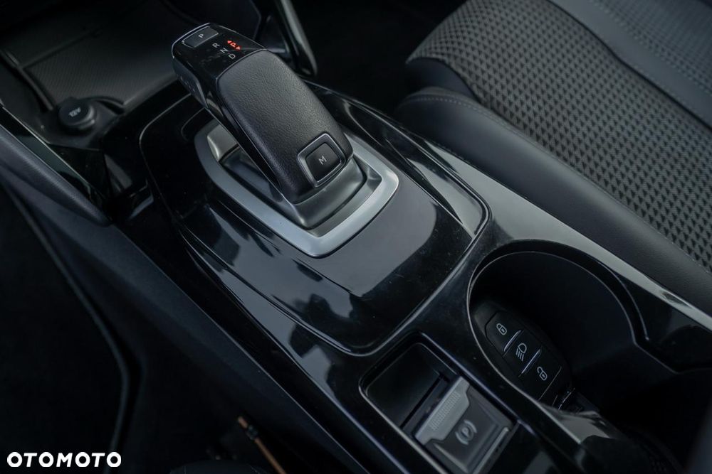 Peugeot 2008 BlueHDi 130 EAT8 GT Pack - 20