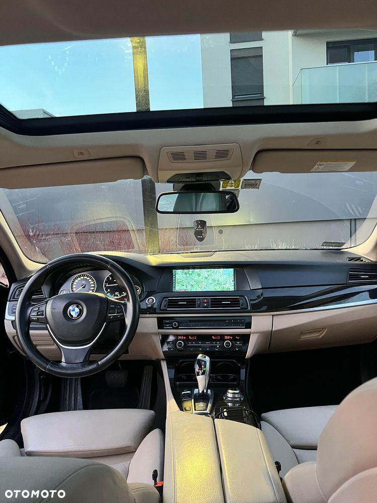 BMW Seria 5 525d Luxury Line - 7