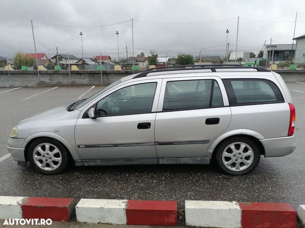 Opel Astra 1.6 - 9