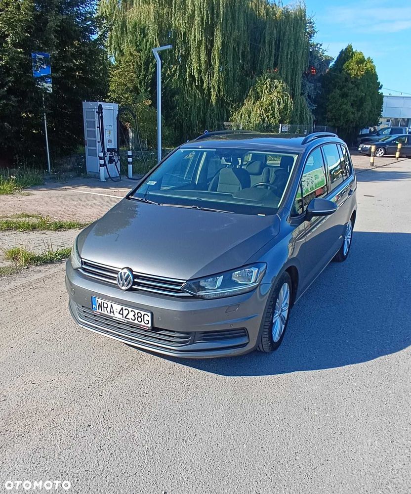 Volkswagen Touran - 4