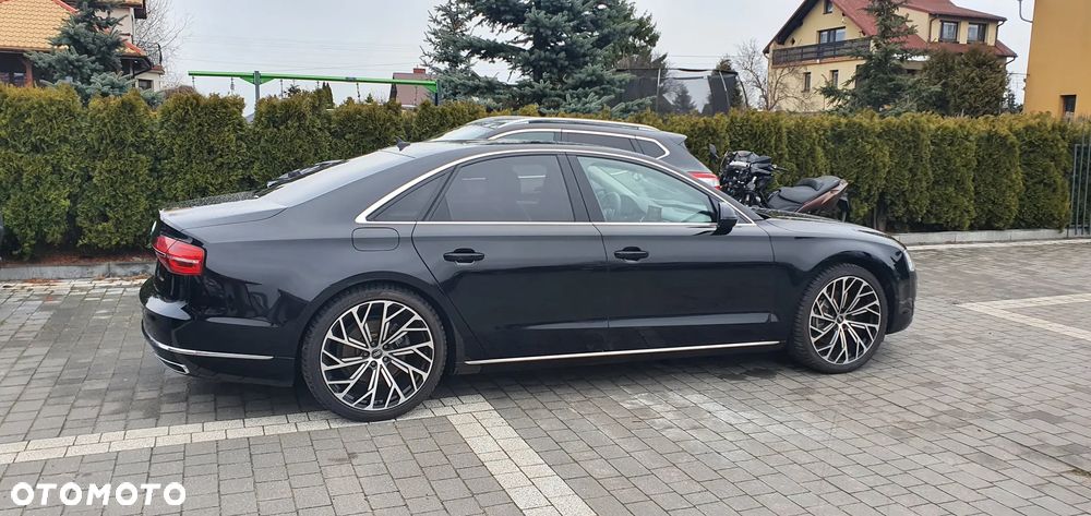 Audi A8 - 3