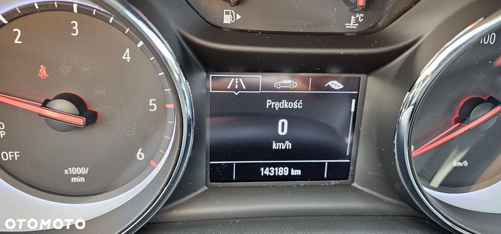 Opel Astra 1.6 CDTI Dynamic S&S - 11