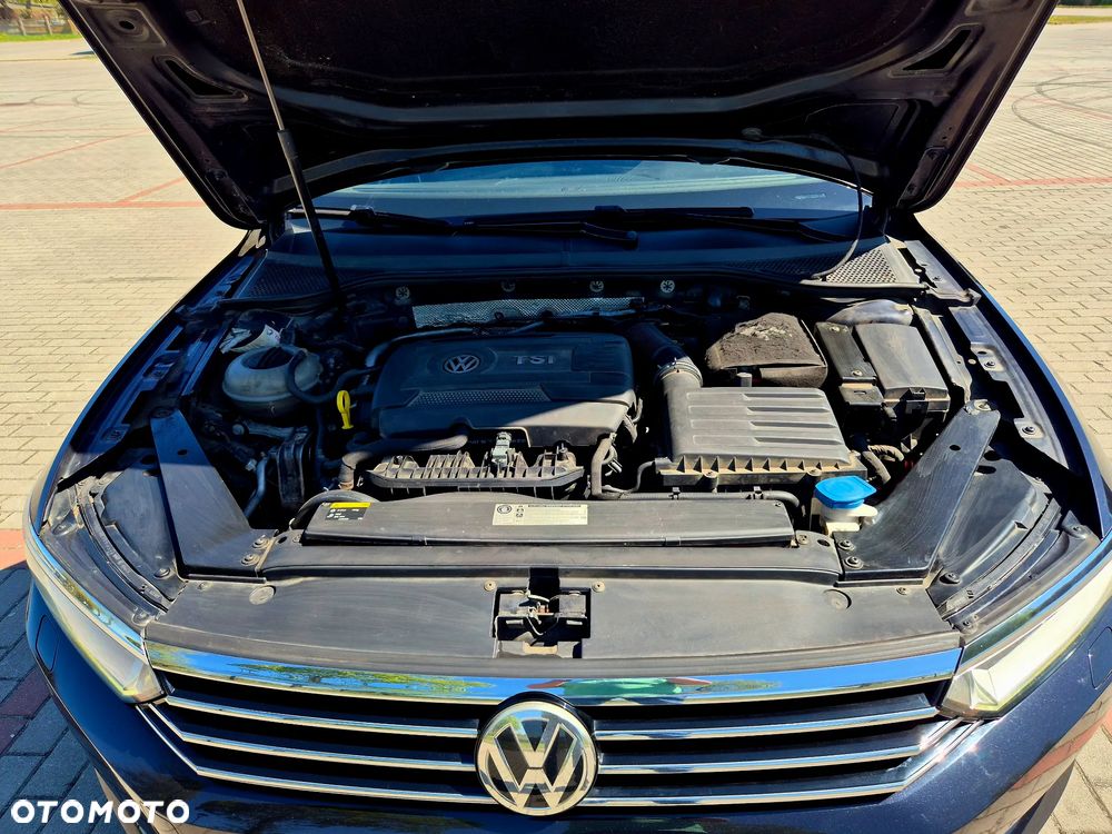 Volkswagen Passat 1.8 TSI BMT Comfortline - 11