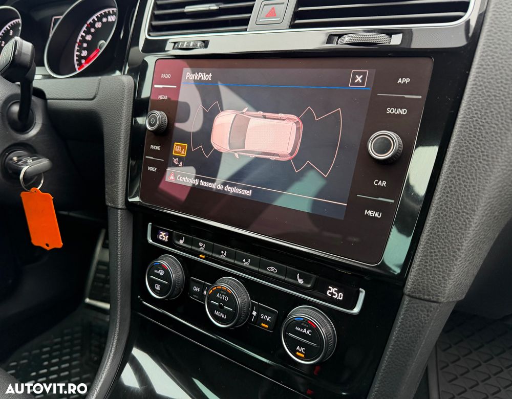 Volkswagen Golf 1.4 TSI Sound - 12