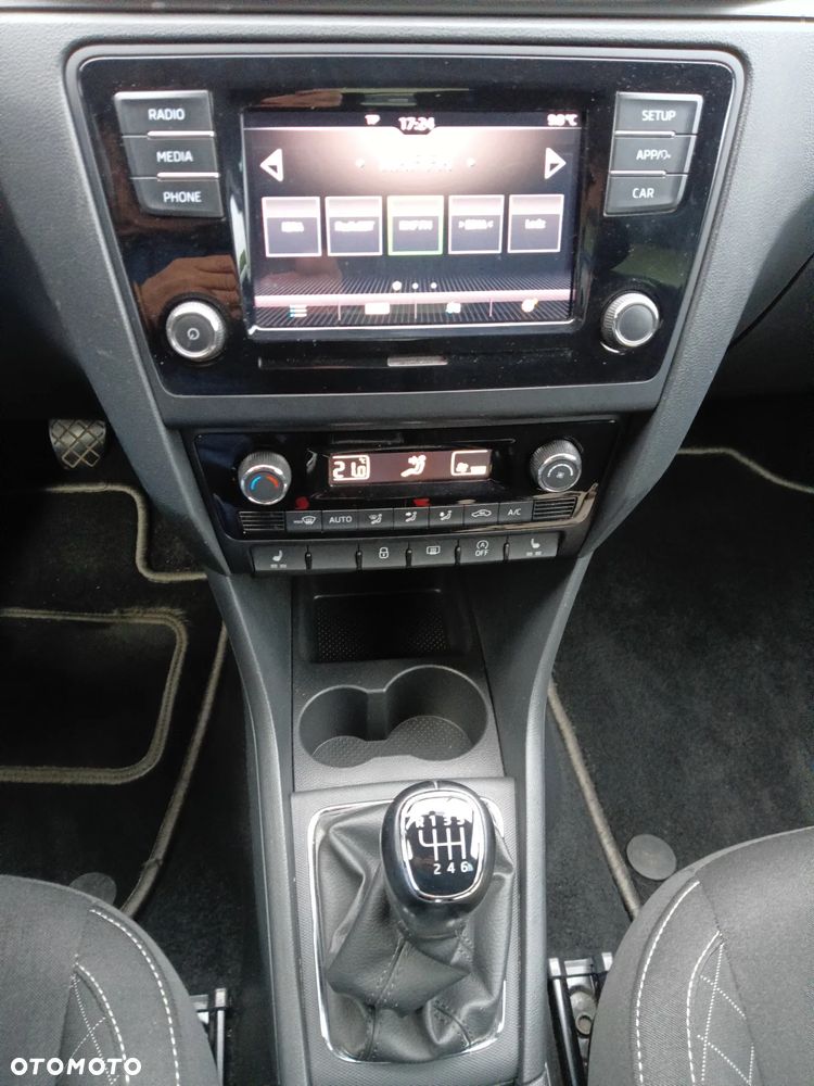 Skoda RAPID Spb 1.0 TSI Ambition - 21