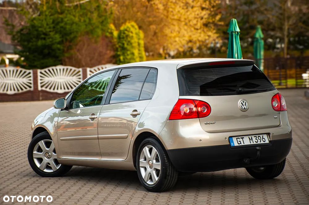 Volkswagen Golf 1.6 United - 14