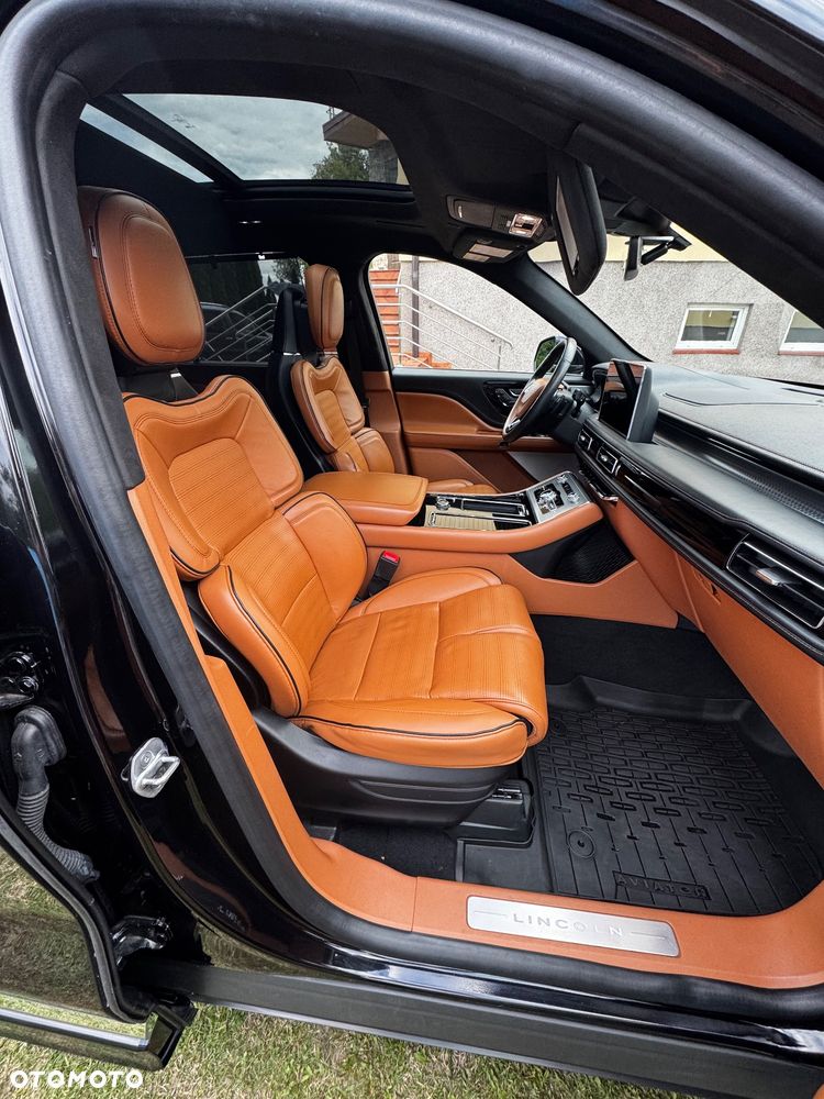 Lincoln Aviator - 19