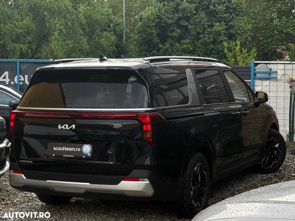Kia Carnival - 5