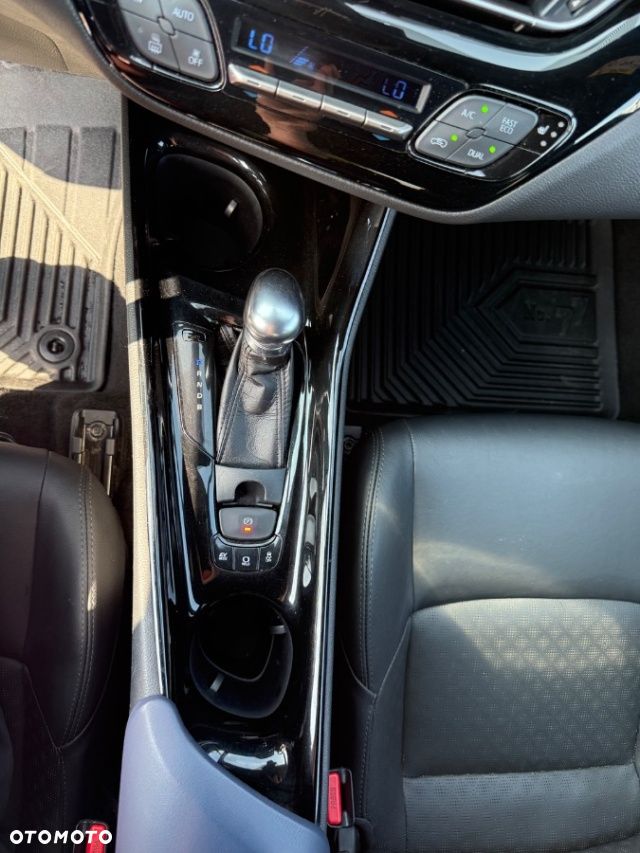 Toyota C-HR Style - 18