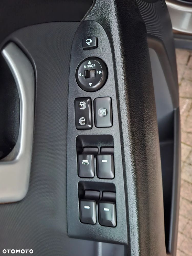 Kia Sportage 2.0 CRDI 4WD Automatik Fifa World Cup Edition - 19