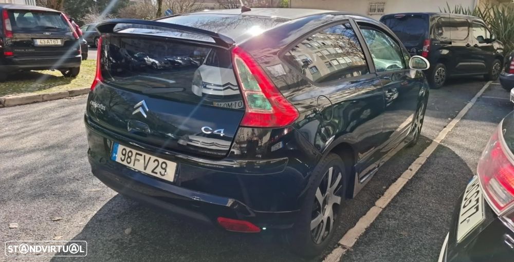 Citroën C4 Coupé 1.6 HDi 110 VTR - 4
