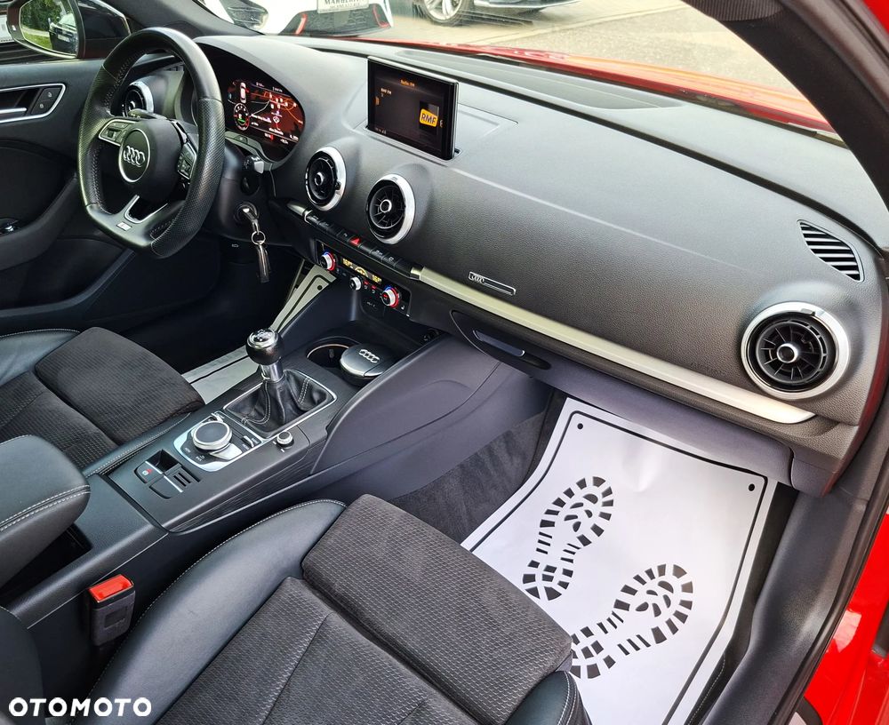 Audi A3 Sportback 35 TFSI S line - 26