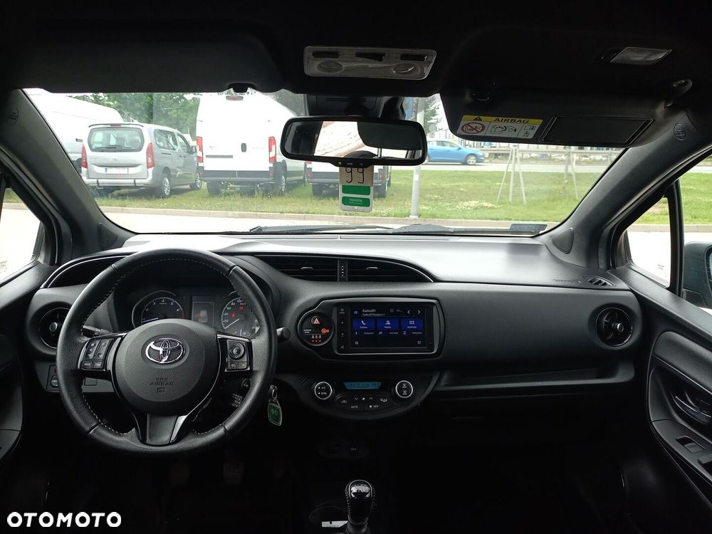 Toyota Yaris 1.5 Selection - 2