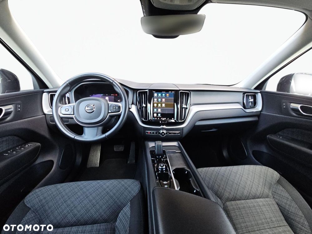 Volvo XC 60 B4 B R-Design - 28
