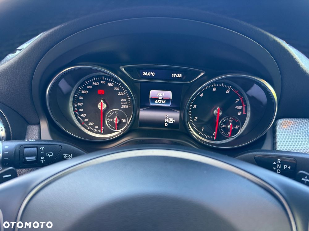 Mercedes-Benz GLA 220 4-Matic - 6