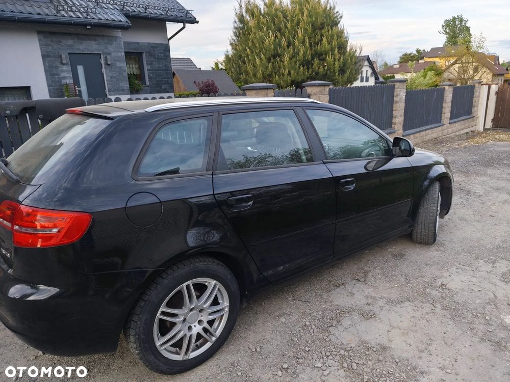 Audi A3 Sportback 1.6 TDI DPF Ambition - 5