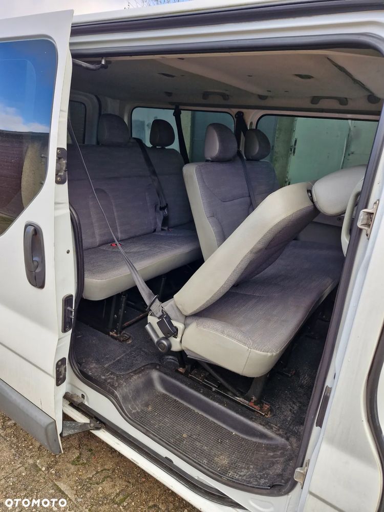 Renault Trafic FAP Combi L2H1 teilverglast - 10