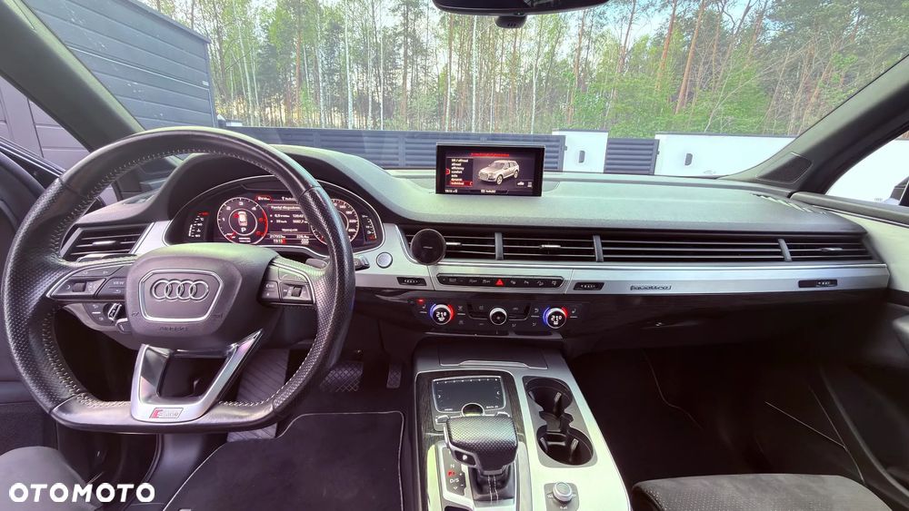 Audi Q7 - 12