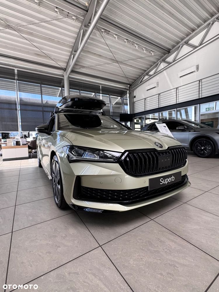 Skoda Superb 2.0 TSI Sportline DSG - 12