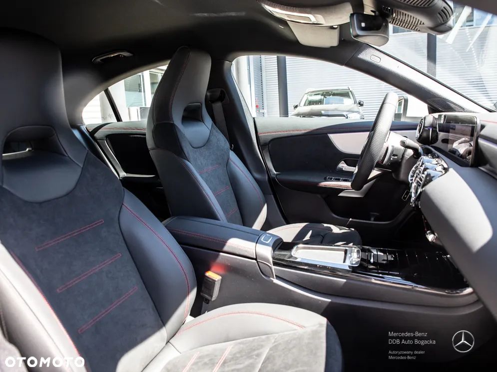 Mercedes-Benz CLA ver-250-e-phev-amg-line-8g--dct - 6