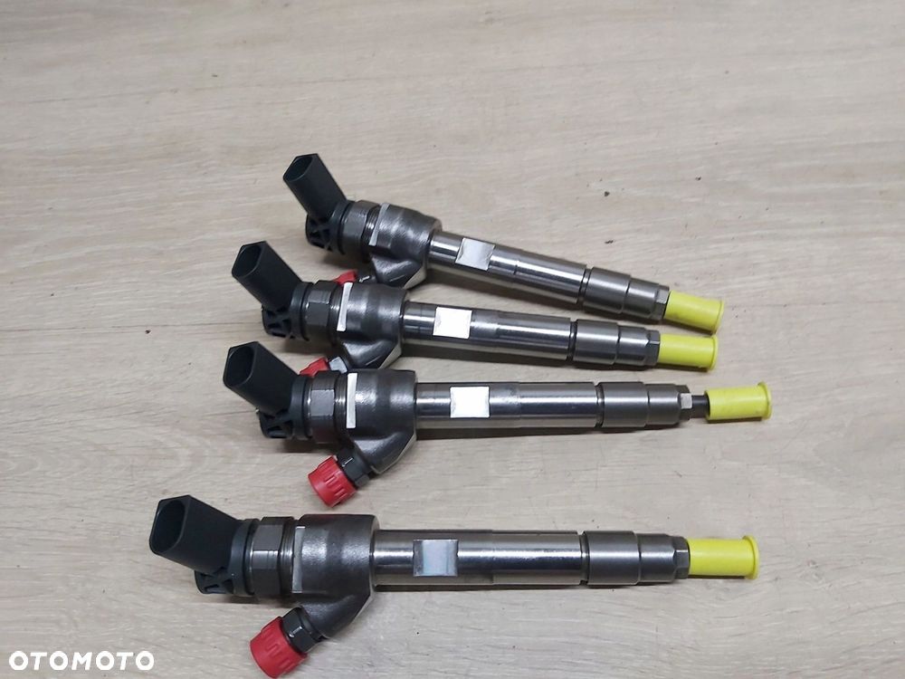 BMW F20 F21 Mini Toyota Verso Avensis T27 Rav4 WTRYSK PALIWA 0445110613
