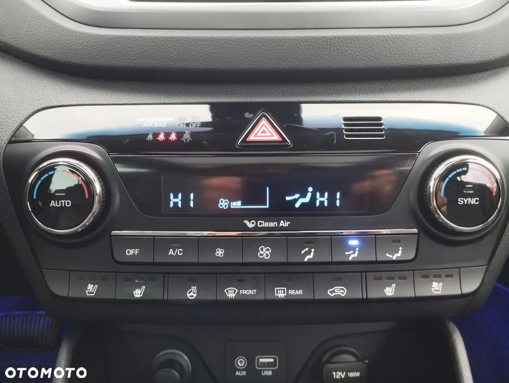 Hyundai Tucson 2.0 CRDI 4WD Automatik Premium - 25