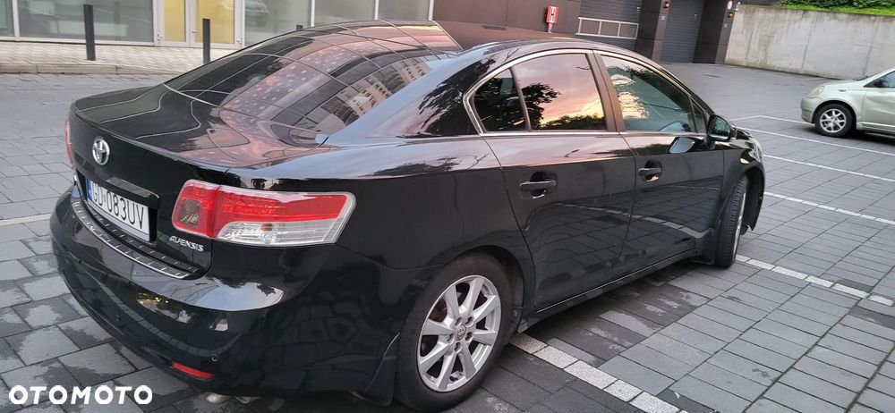 Toyota Avensis 1.8 Luna MS - 16