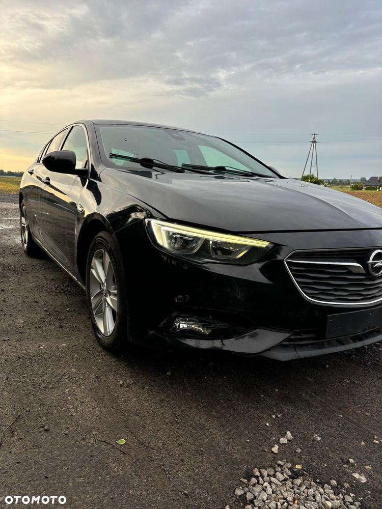 Opel Insignia 1.6 CDTI Ultimate S&S Eco - 2