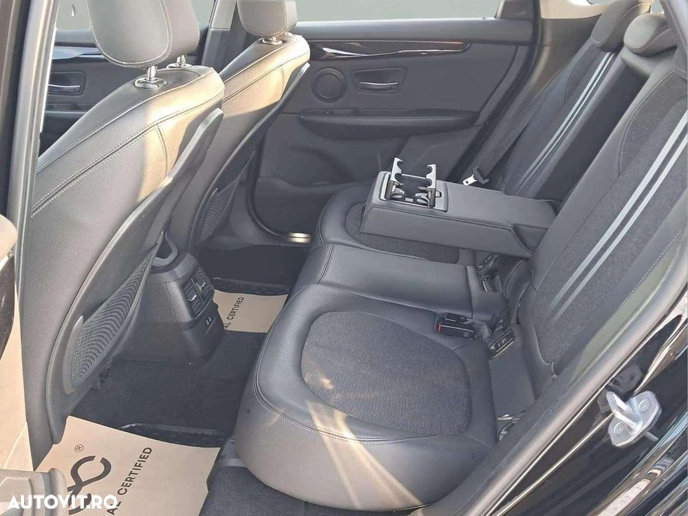 BMW Seria 2 218d Sport Line - 9