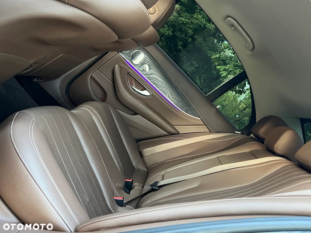 Mercedes-Benz Klasa E 220 d T 9G-TRONIC Exclusive - 21