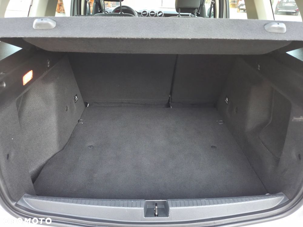 Dacia Duster 1.6 SCe Laureate S&S - 7