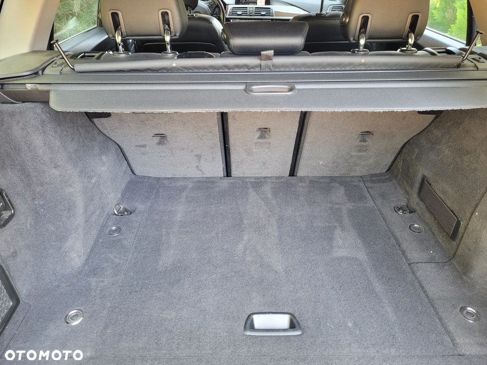 BMW Seria 3 318d Luxury Line - 27