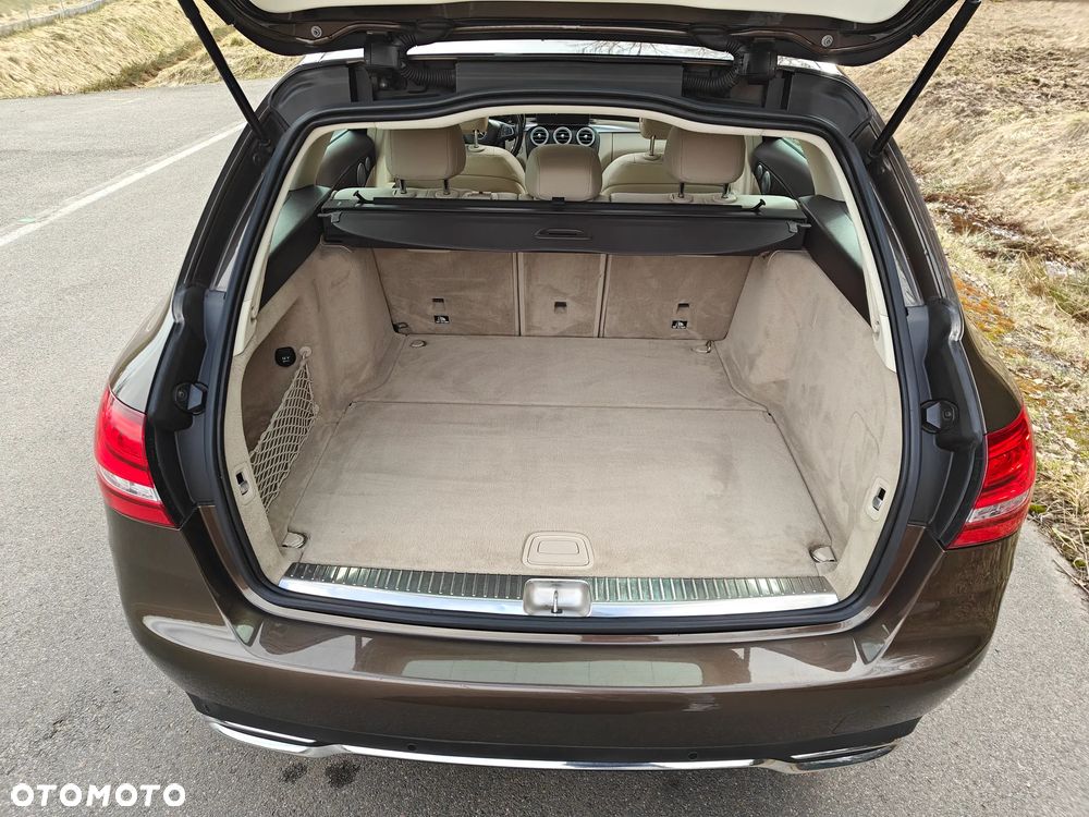 Mercedes-Benz Klasa C - 37