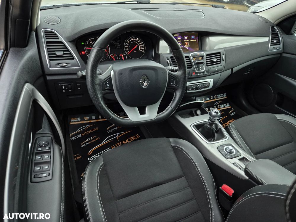 Renault Laguna dCi 110 FAP Dynamique - 14