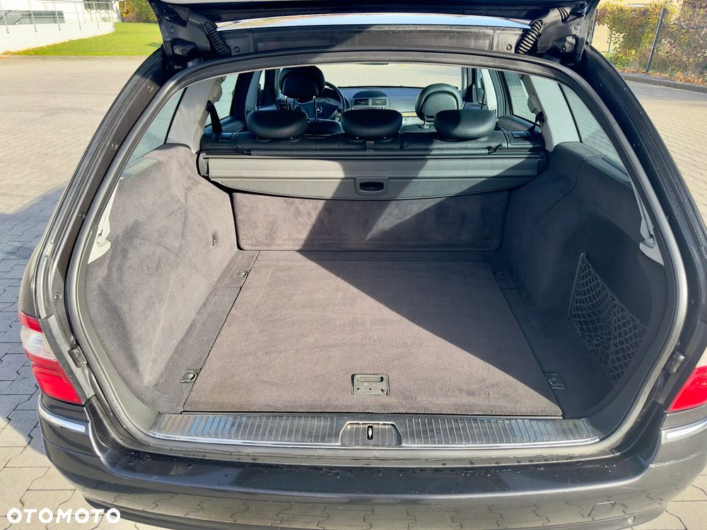 Mercedes-Benz Klasa E - 24