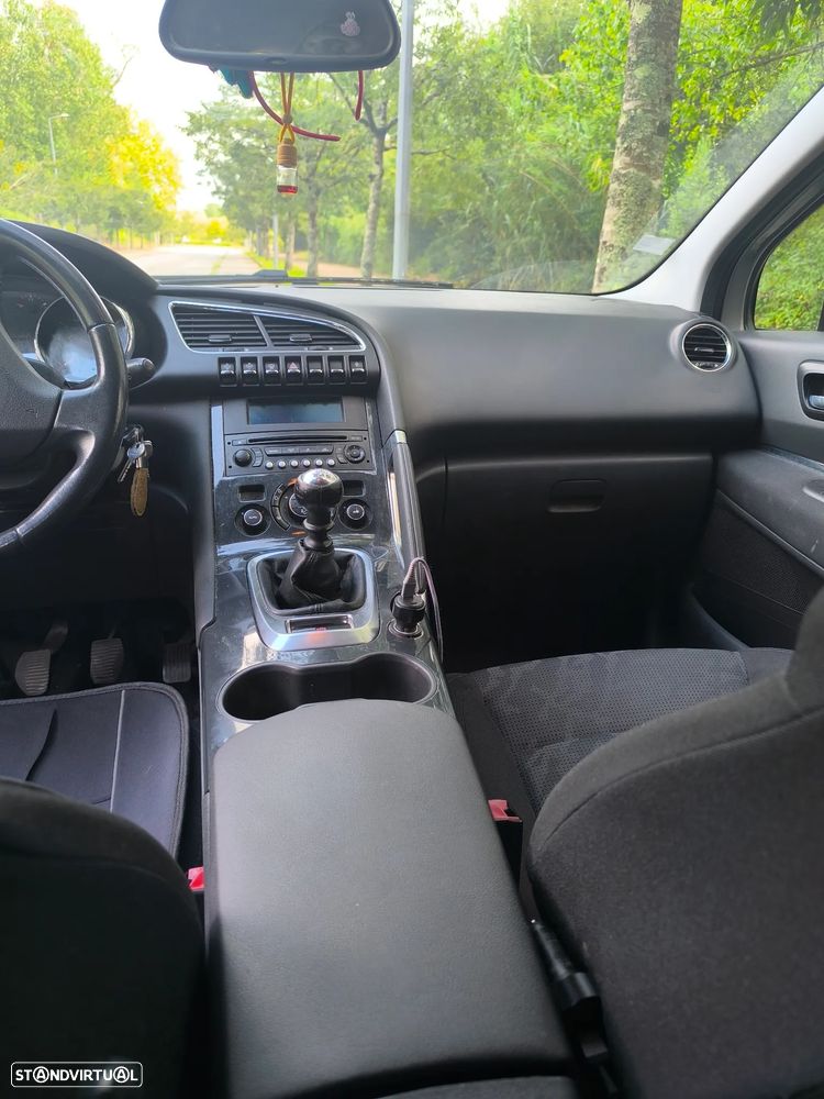 Peugeot 3008 1.6 HDi Sport - 8
