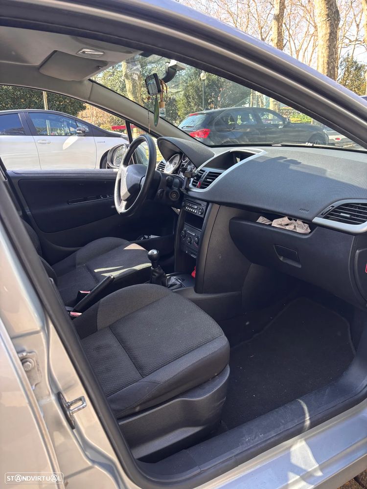 Peugeot 207 SW 1.4 Trendy - 17