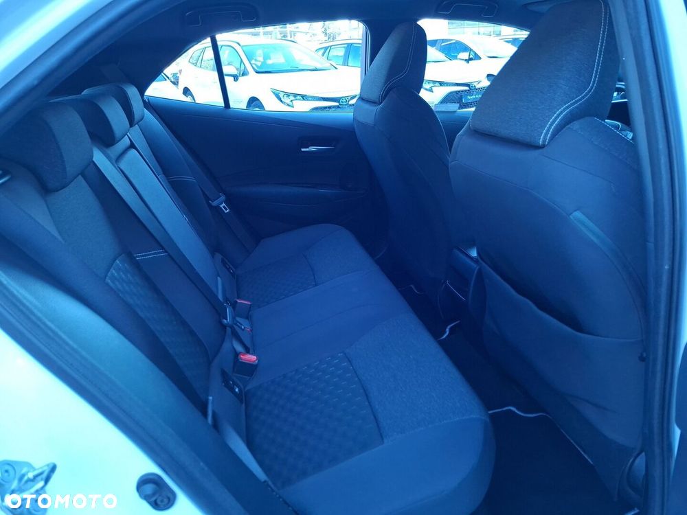 Toyota Corolla - 12